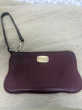 Michael Kors Burgundy soft pebbled Leather Wristlet Clutch 4 card slots inside
